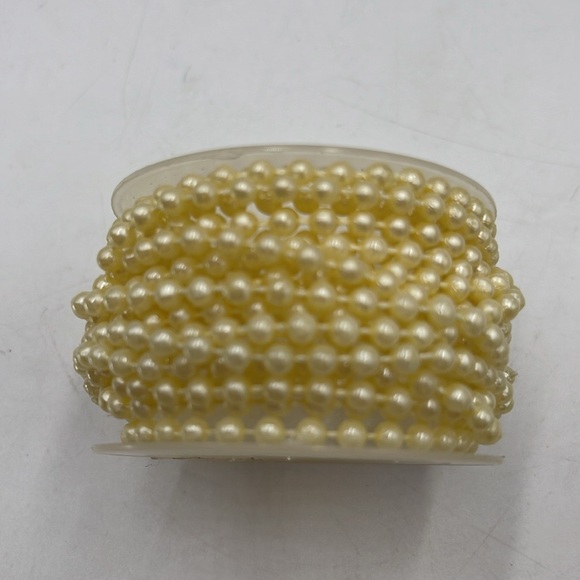 Assorted Round Beads in yards and Ribbons Lot - Picture 8 of 12